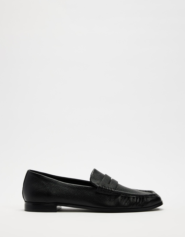 AERE - Classic Leather Loafers