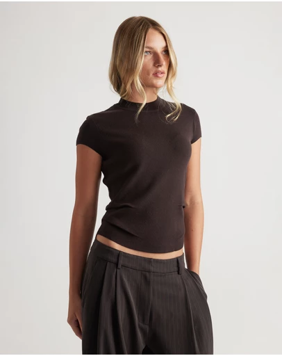 Decjuba - Lily Pleat Detail Knit Tee