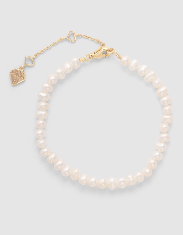 Wanderlust + Co - Beaded Pearl Gold Bracelet