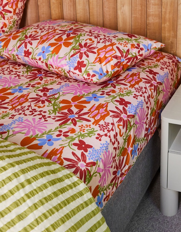 Mosey Me - Winter Garden Standard Pillowcase Set