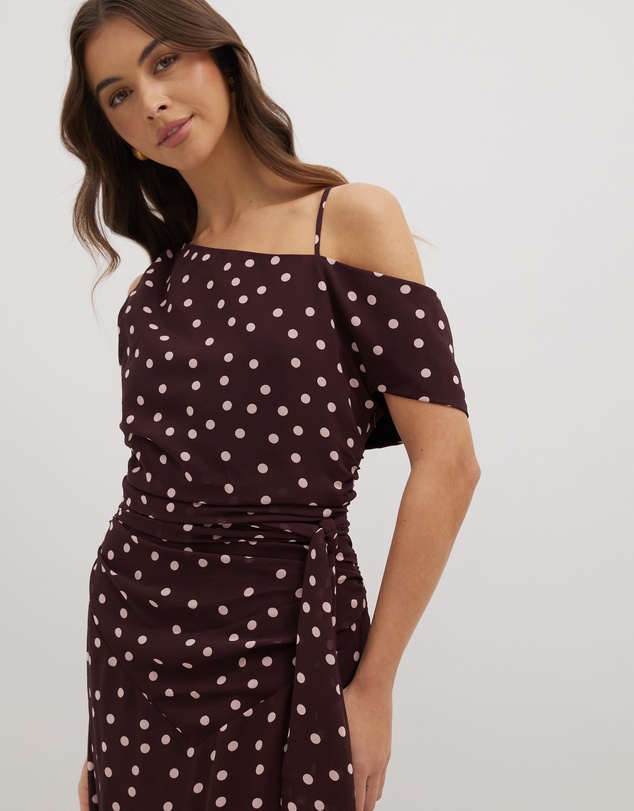 Dazie - The Moment Chiffon Polka Dot Maxi Dress