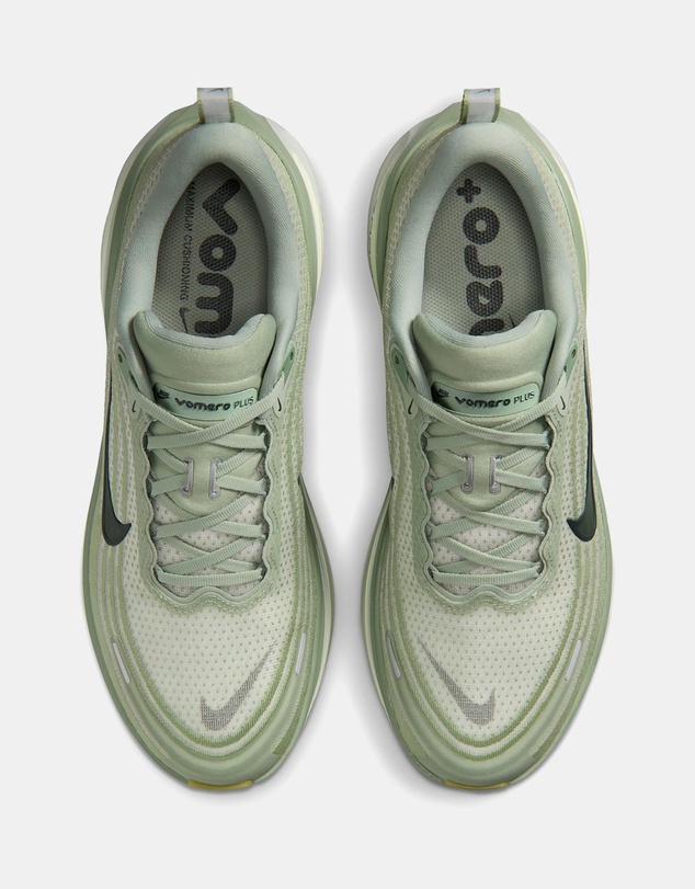Nike - Nike Vomero Plus - Men's