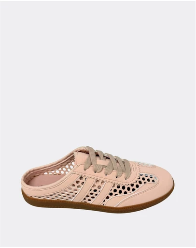 Human - Becca Sneakers - Women's