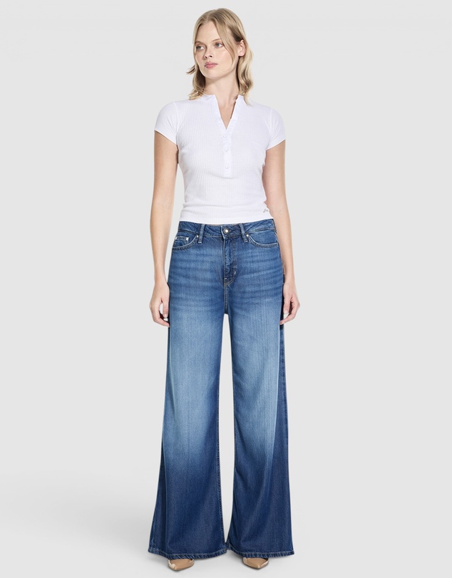 GUESS - High-Rise Bellflower Wide Leg Jeans