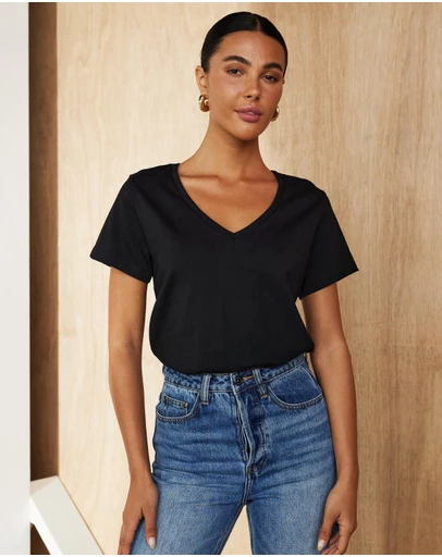 Atmos&Here - Organic Cotton V-Neck Tee