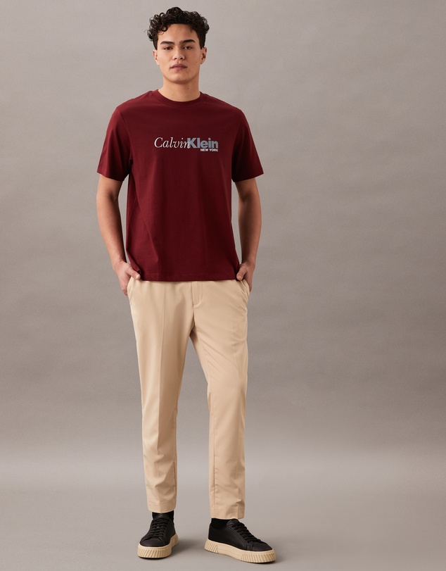 Calvin Klein - Graphic Logo T-Shirt