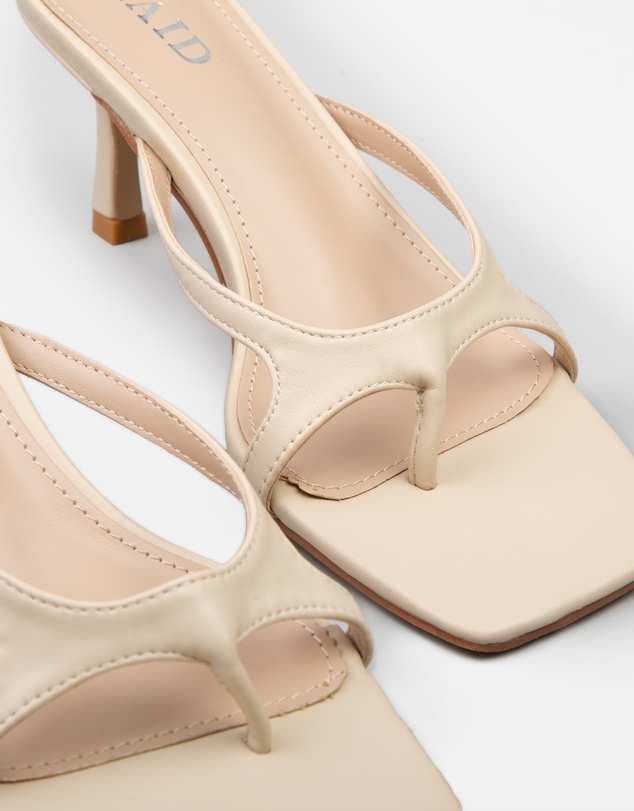 RAID - Briar kitten heeled mules in Off White