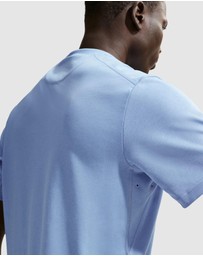 Nike - Primary Dri-FIT Short-Sleeve Versatile Top