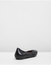 Vionic - Robyn Perf Flat - Black