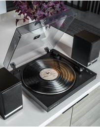 Victrola - Victrola Automatic Turntable - Black