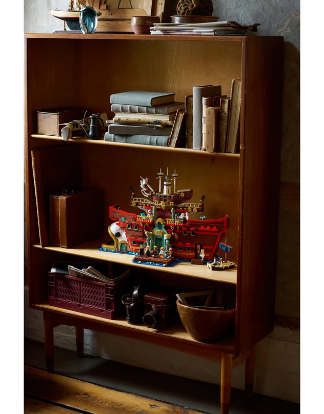 LEGO - 75640 The Baratie Floating Restaurant