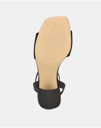 GUESS - Gelyae Block Heels