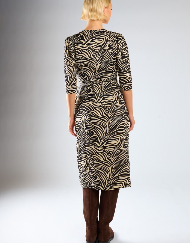 Glamorous - V neck short sleeves midi dress