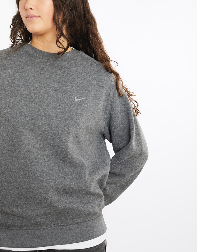 Vintage by The Real Deal - Pre Loved - Vintage Nike Sweatshirt