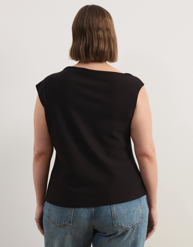 Atmos&Here Curvy - Amaris High Neckline Top