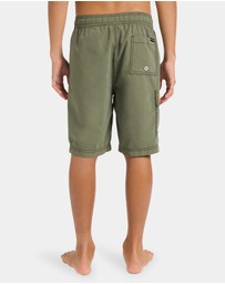 Billabong - Boys 8 to 16 Throw On Boardshorts