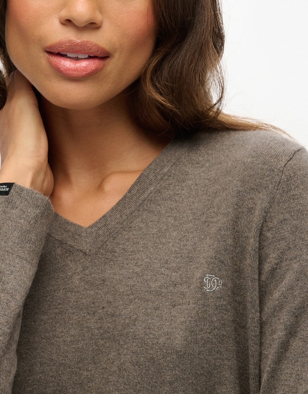 Superdry - Classic V Neck Slim Fit Jumper