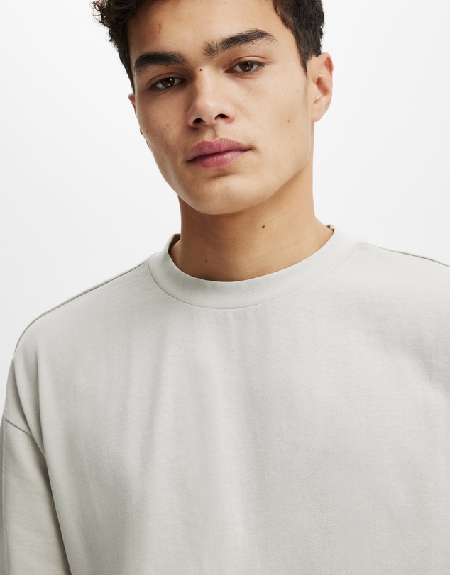 Cotton On - Box Fit T-Shirt