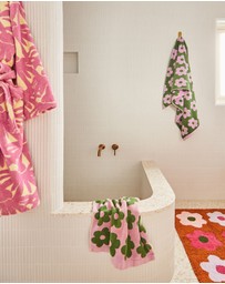 Mosey Me - Flowerbed Bath Towel