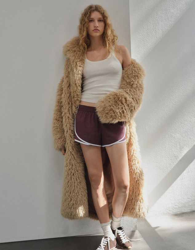 M.N.G - Shorts With Contrasting Stripes
