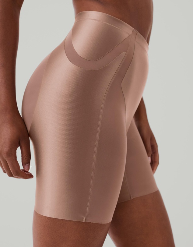 Spanx - SPANXshape Booty-Lifting Mid-Thigh Short