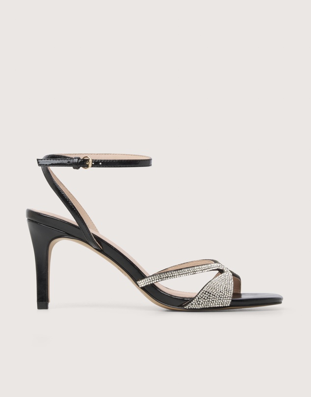 Review - Liza Heel
