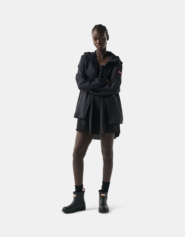 Hunter - Unisex Play Packable Shell Rain Jacket in Black