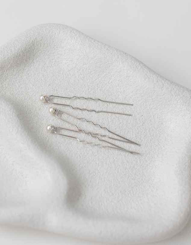 The White Collection - Mila - 6mm Pearl Bridal Hair Pin Trio