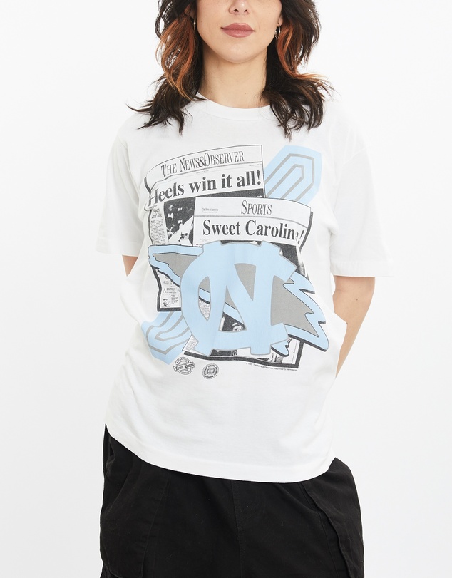 Vintage by The Real Deal - Pre Loved - 1993 NCAA University of North Carolina Tar Heels Front Page Tee