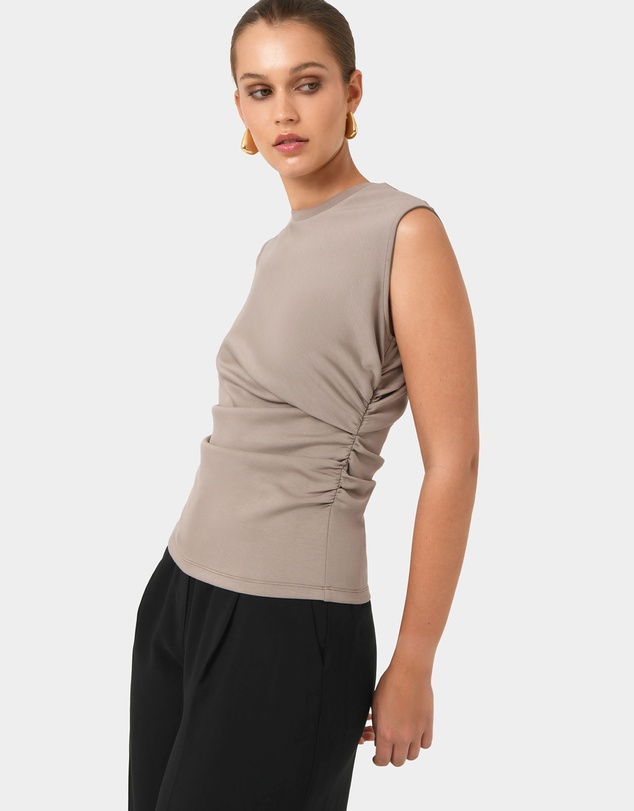 Forcast - Lulu Ruched Top