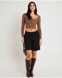 Alice In The Eve - Quinn Hook & Eye Long Sleeve Knit Top
