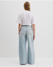Country Road - Curved Wide Leg Jean
