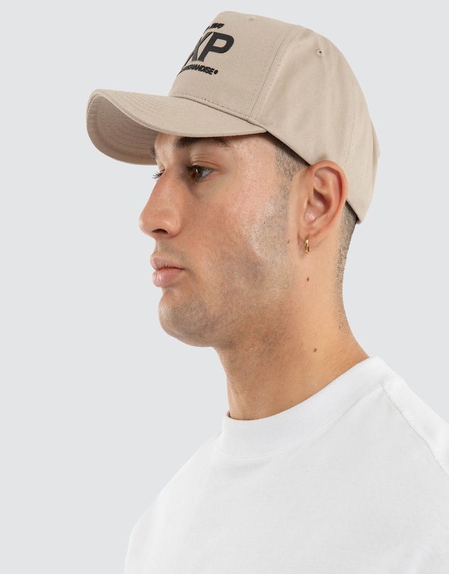 Nena & Pasadena - Essence Cap