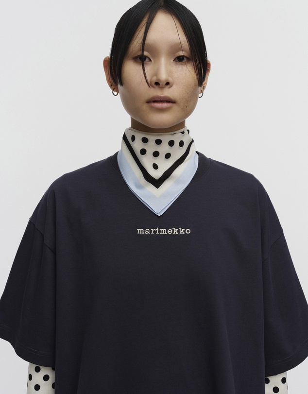 Marimekko - Liike Logo Placement Kioski t-shirt