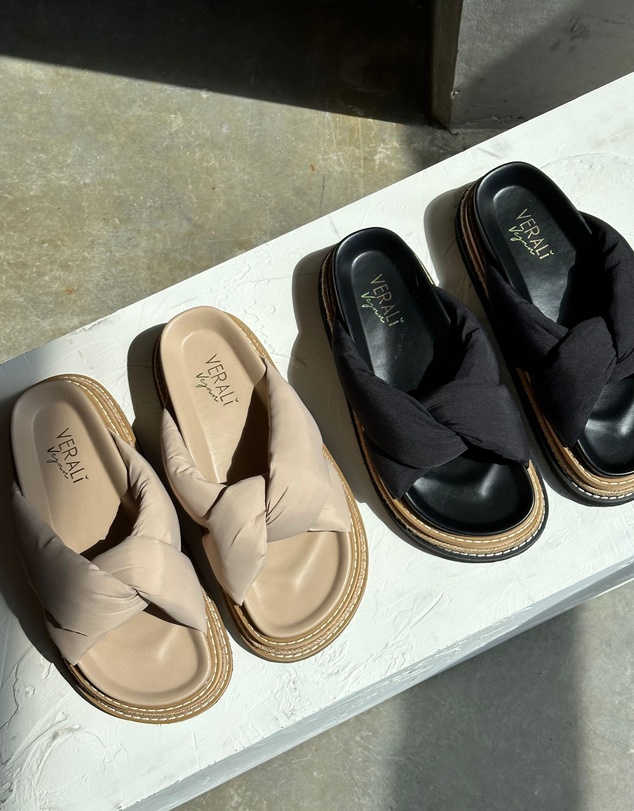 Verali - Thames Flatform Slides