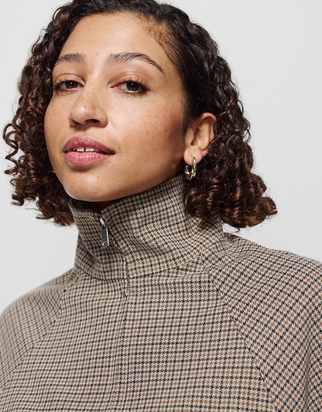 Commonry - Eliza Bomber