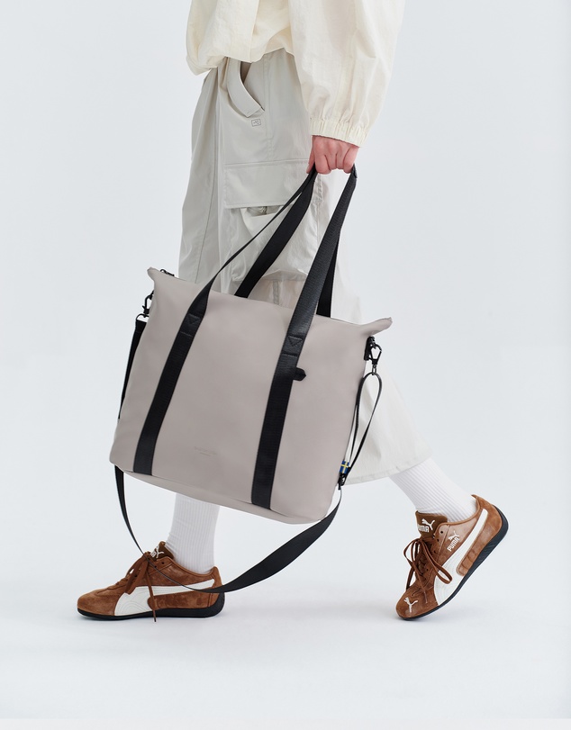 Gaston Luga - Däsh - Shopper Tote Waterproof 17.30L Travel Carry Bag