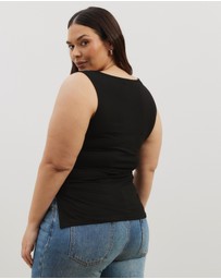 Atmos&Here Curvy - Sara Side Split Scoop Top