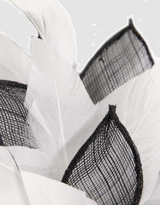 Max Alexander - Modern Flower Black & White Racing Fascinator
