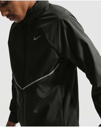 Nike - UV Repel Miler Jacket