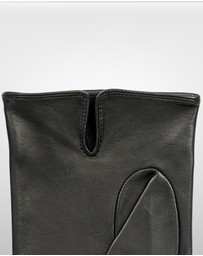 DENTS - Unlined Leather Driving Gloves worn by Daniel Craig in Black