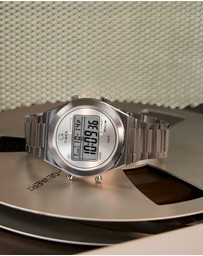 TIMEX - Q Timex® Q80 Continental 39mm Stainless Steel Bracelet Watch
