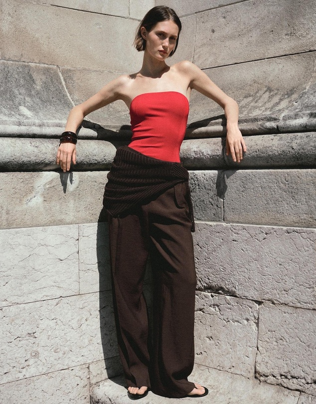 M.N.G - Gyal Strapless Fitted Top