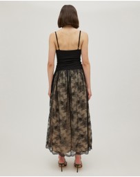 Minima Esenciales - Karrisa Lace Maxi Dress