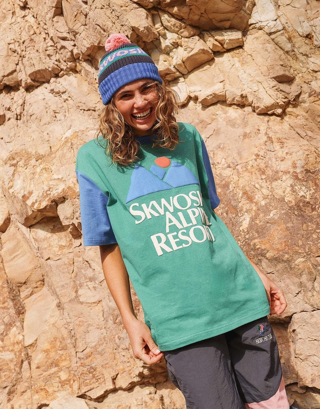Skwosh - Big Alpine Colour Blocked Tee