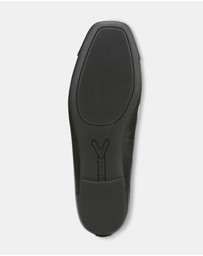 Vionic - Klara Ballet Flat - Black Leather