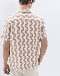 UNISON - Wavy Print Regular Fit Shirt