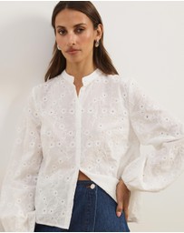 Atmos&Here - Hazel Broderie Blouse