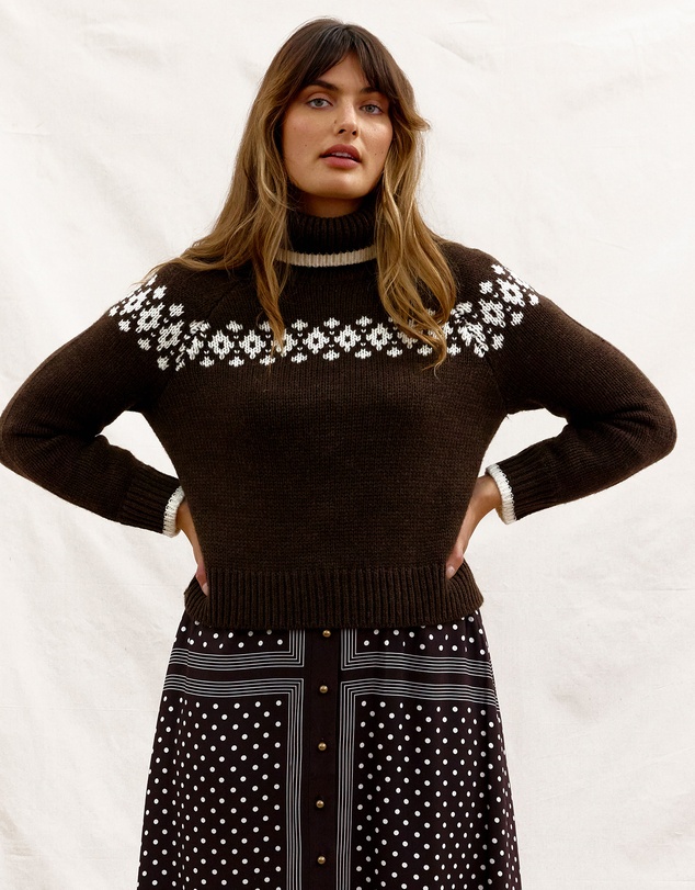 Binny - Dinner Plain With 'Aunt Jane Jumper