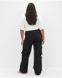 City Chic - Plus size Harley Fit Oaklyn Cargo Wide Leg Jean - black wash